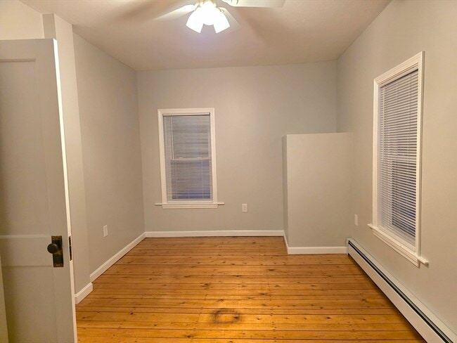 Building Photo - 184 Minott Rd