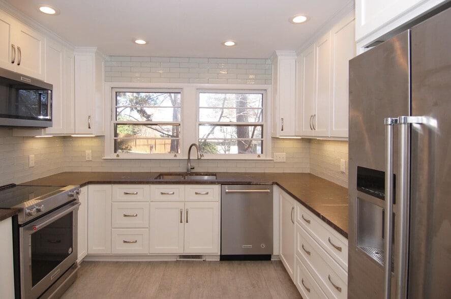 Building Photo - 3407 Coleridge Dr