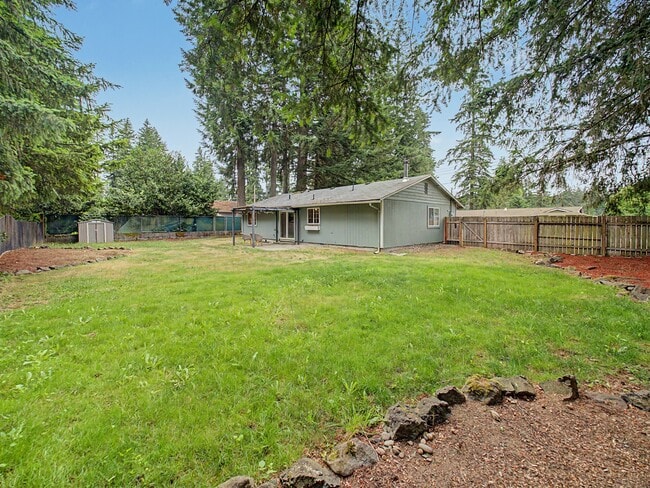 Building Photo - 11822 Carter Ave SW