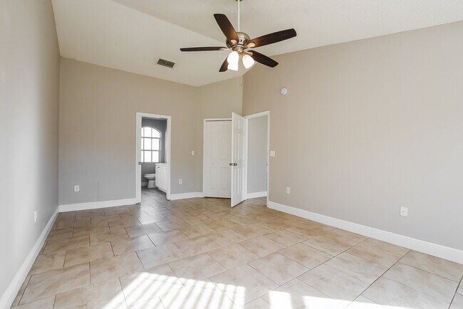 Building Photo - 4210 Red Bird Ave