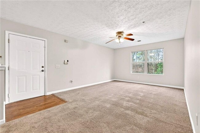 Building Photo - 2104 Fairington Club Dr