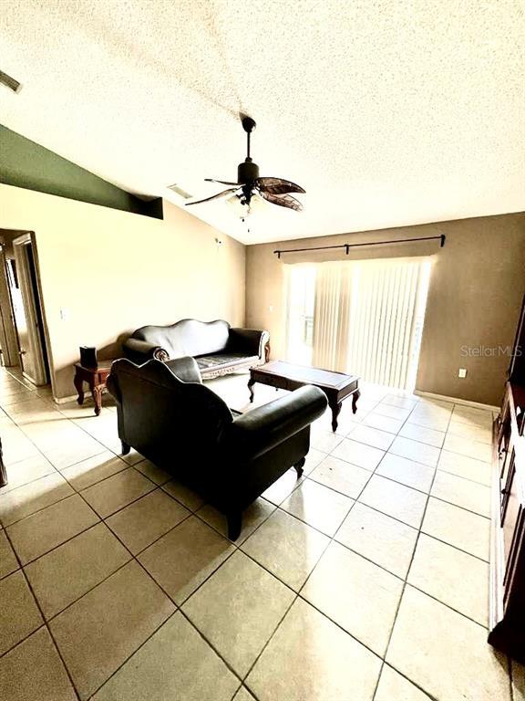 Building Photo - 672 Bluebill Ct