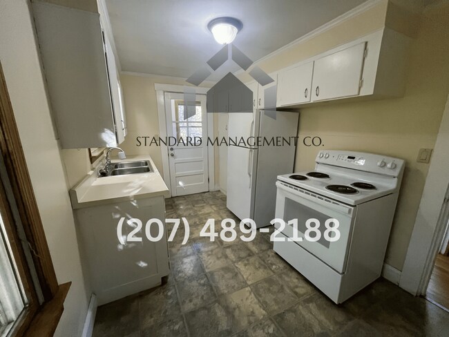 Building Photo - 4 Pierce St