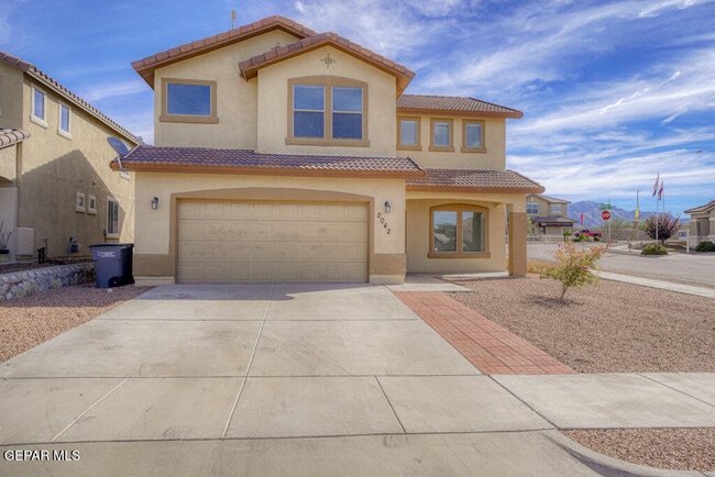 Building Photo - 2042 Dreamlight Pl