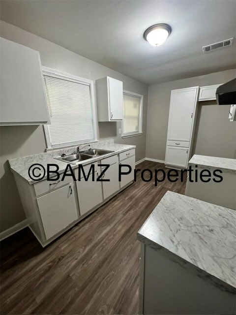 Building Photo - 2721 Marlene St