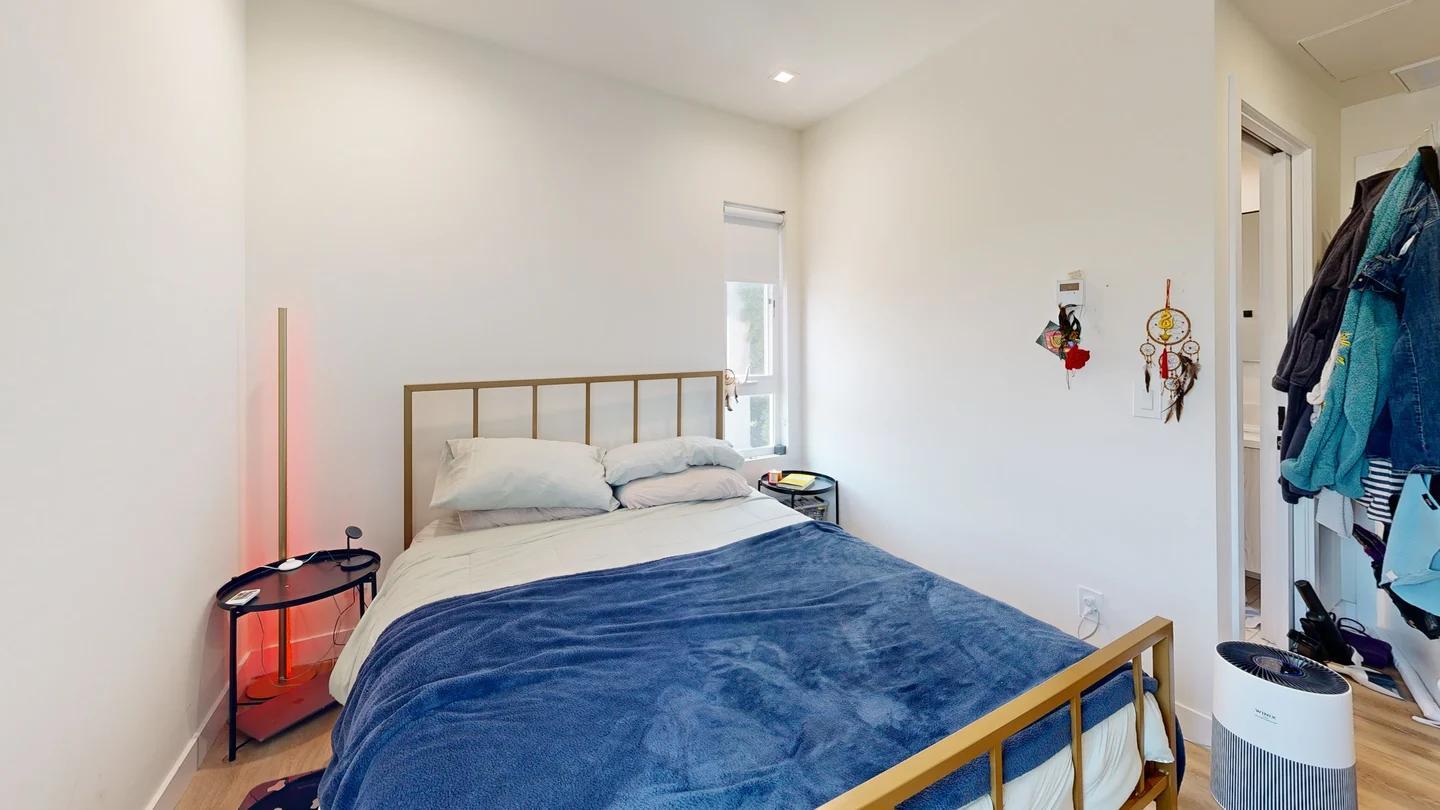 Building Photo - 2026 Federal Ave