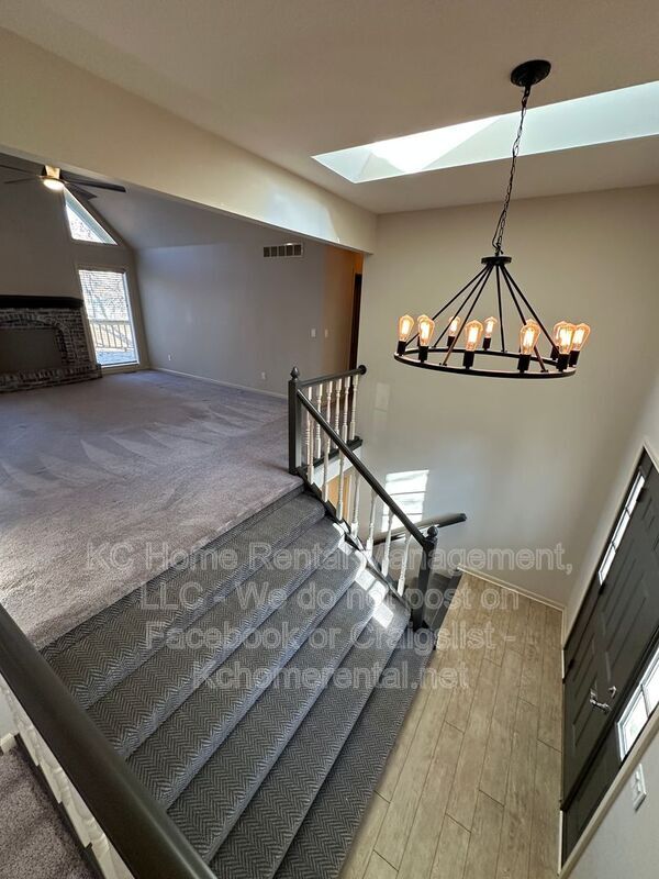 Building Photo - 9802 NW 72nd Terrace