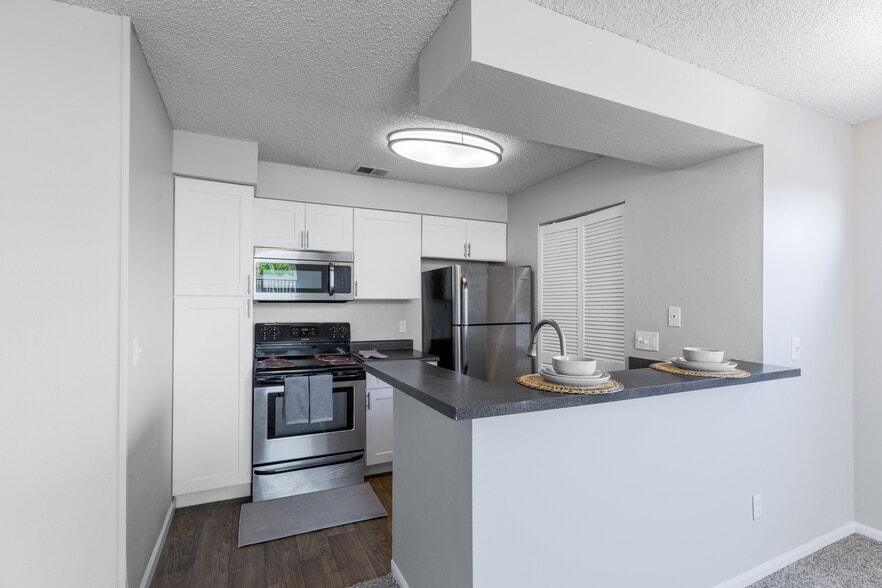 Primary Photo - Keystone