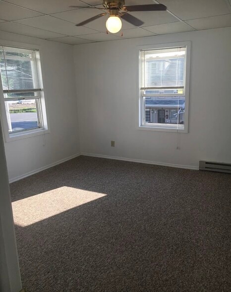 Building Photo - 339 S Poplar St