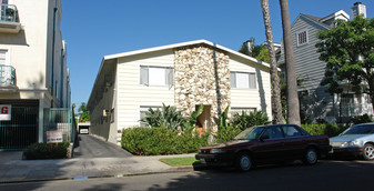 Building Photo - 4345 Ventura Canyon Ave