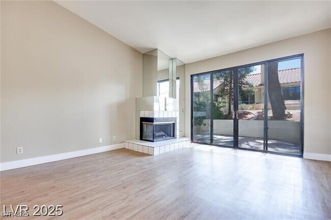 Building Photo - 2723 Seabridge Dr
