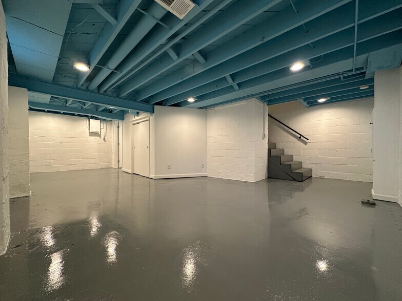 Clean Bright Basement - 109 W 73rd St