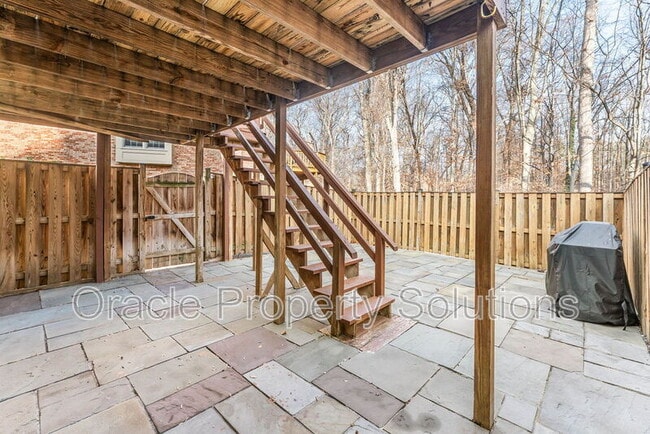 Building Photo - 5461 Grove Ridge Way