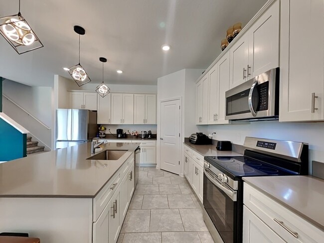 Building Photo - 3115 Country Side Dr