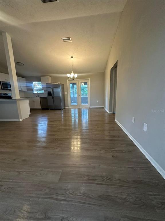 Building Photo - 147 Almond Rd