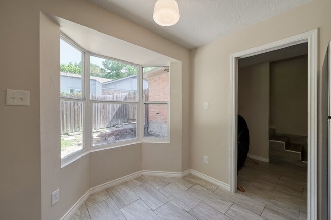 Building Photo - 25747 Timber Lakes Dr