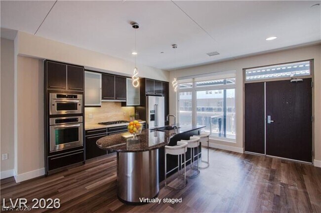 Building Photo - 8925 W Flamingo Rd
