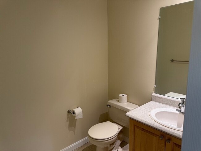 Building Photo - 8 Intervale Ct