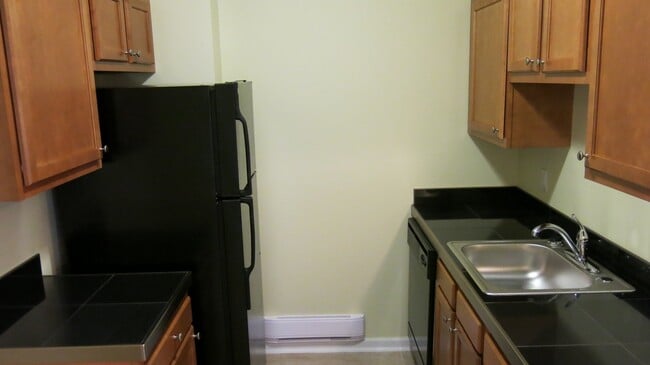 5703#2 - Squirrel Hill Properties