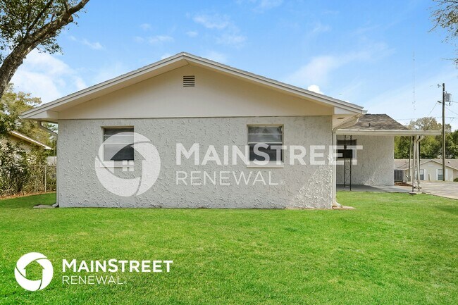 Building Photo - 540 Charles Ave