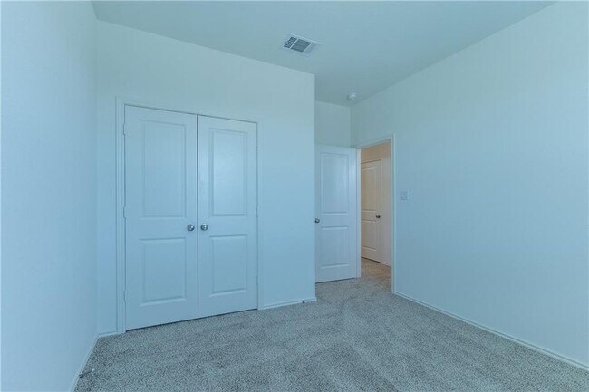 Building Photo - 412 Montauk Loop