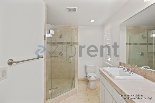 Building Photo - 742 Creekside Ct