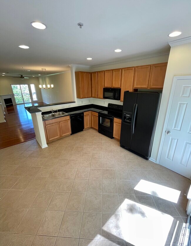 Building Photo - 3817 Picasso Ct