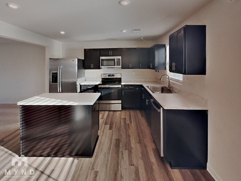 Building Photo - 2409 Fathom Wy