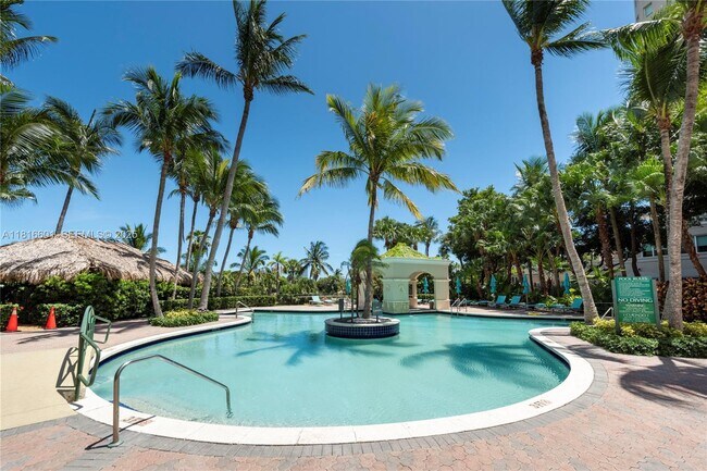 Building Photo - 19501 W Country Club Dr