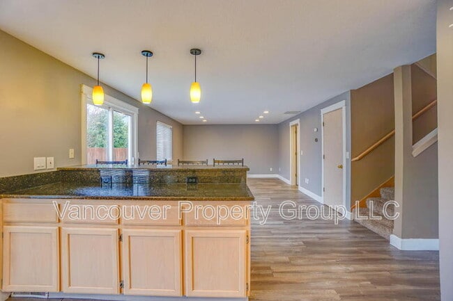 Building Photo - 5606 NE 48th Ave