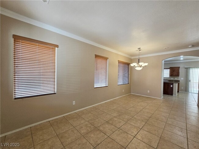 Building Photo - 5431 W Hasley Canyon Ave