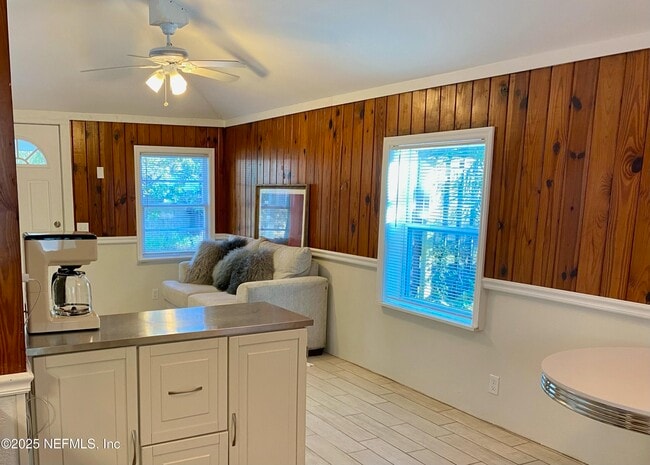 Building Photo - 408 Flagler Blvd