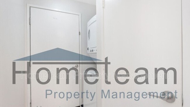 Building Photo - 1863 Opaline Pl