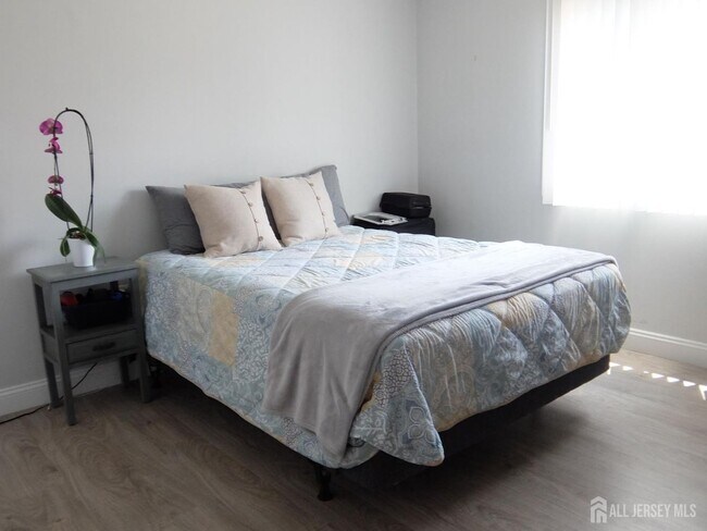 Building Photo - 5307 Ravens Crest Dr