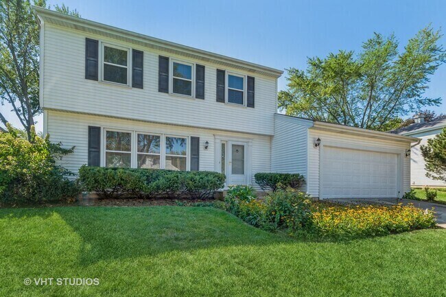 Building Photo - 920 Chaucer Way