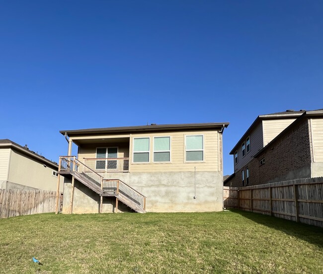 Building Photo - 207 Colorado Cyn