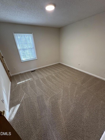 Building Photo - 2938 Faversham Pl