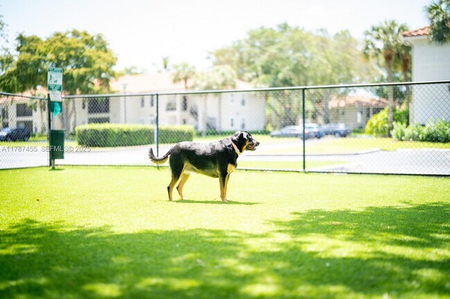 Building Photo - 6503 N Military Trl