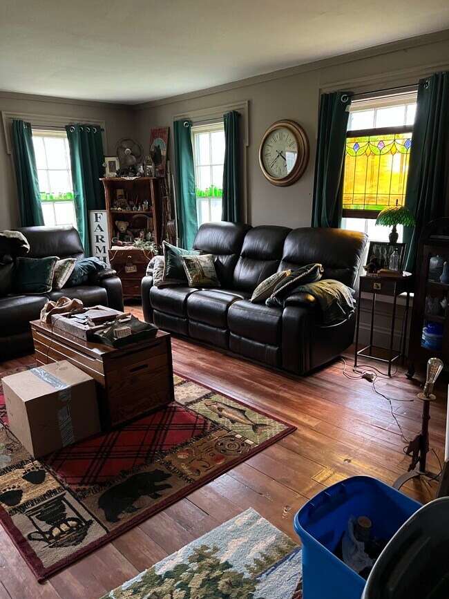 Building Photo - 1455 N Brookfield Rd