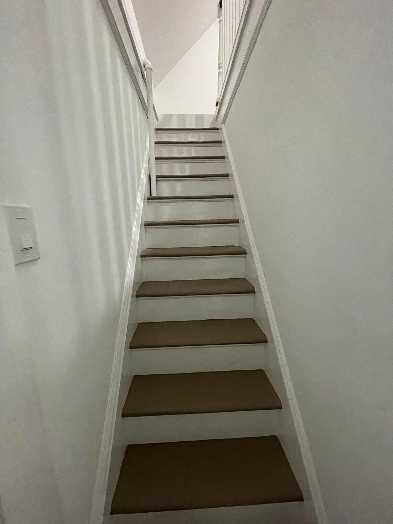 Building Photo - 13 Division St W