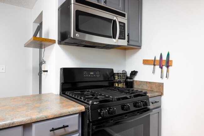 Building Photo - 7716 Boulder Dr