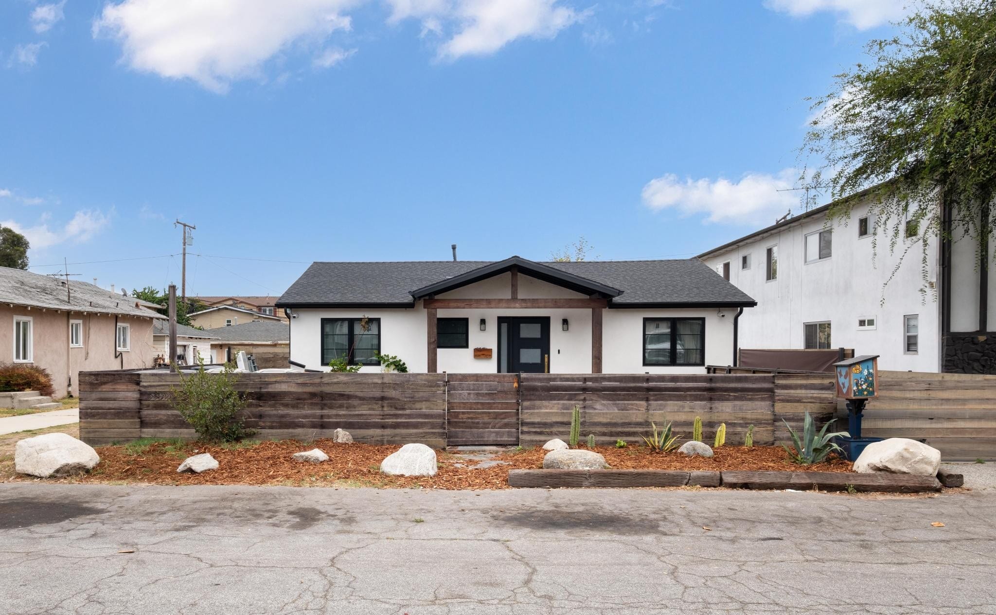 Building Photo - 2726 Andreo Ave