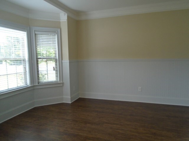 Building Photo - 381 Plymstock Dr