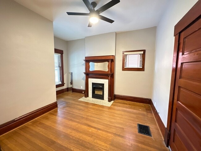 Building Photo - W Hubbard Ave 105-107 NCR