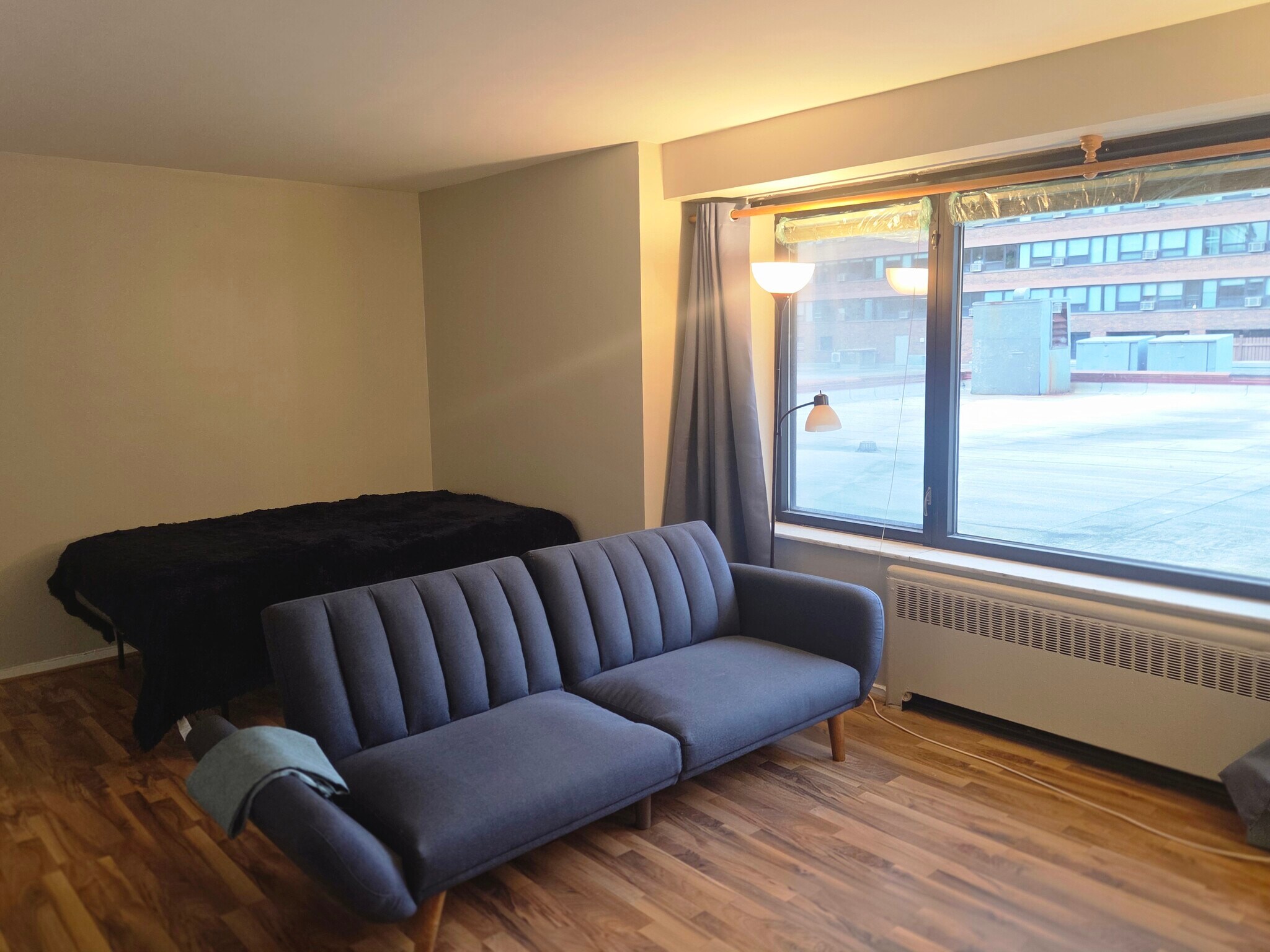 Building Photo - 3100 N Lake Shore Dr