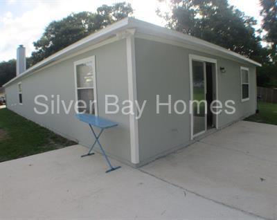 Building Photo - 11183 Mikris Dr N