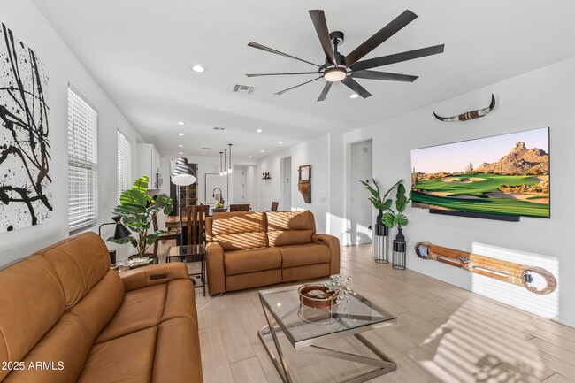 Building Photo - 5419 W Las Palmaritas Dr