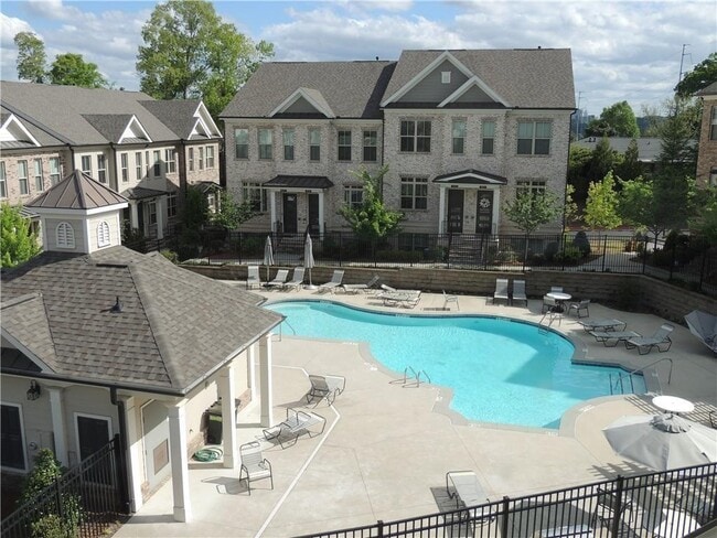 Building Photo - 4761 Roswell Rd