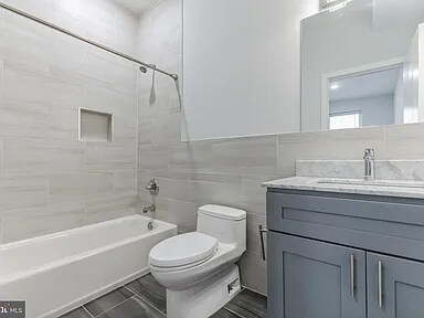 Building Photo - 2301 N 6th St