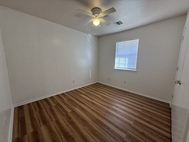 Building Photo - 2203 S Bluestone St